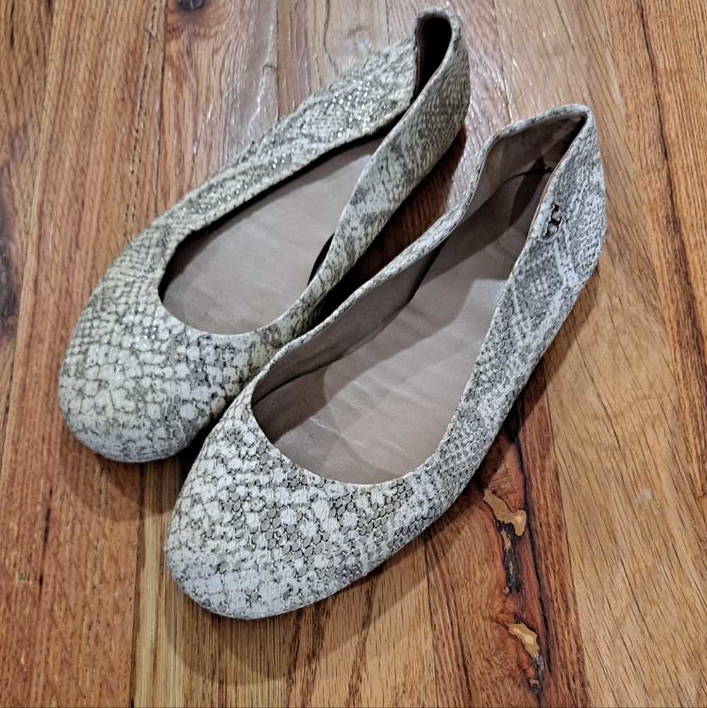 Tory Burch flats